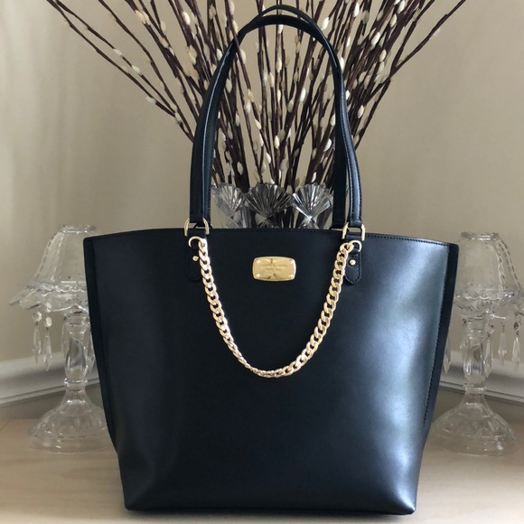 Michael Kors Handbags - ❤️MK Janine❤️